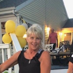 Meet your Posher, Becky